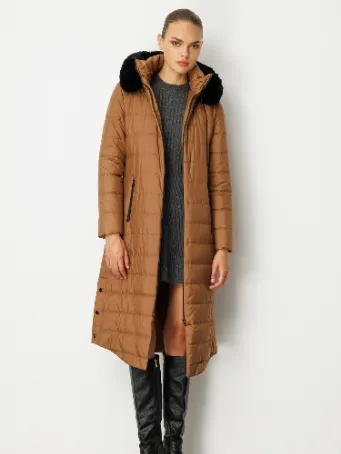 Kapüşonlu Kürk Detaylı Uzun Şişme Mont – Camel / Bej 5601