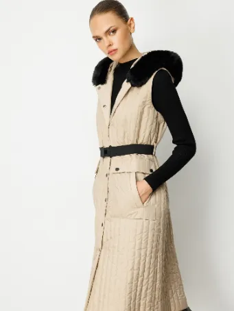 Kemer Detaylı Kapüşonlu Uzun Kapitone Kadın Yelek 5530