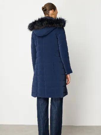 Kürk Kapüşonlu Uzun Kadın Şişme Mont Model 5630